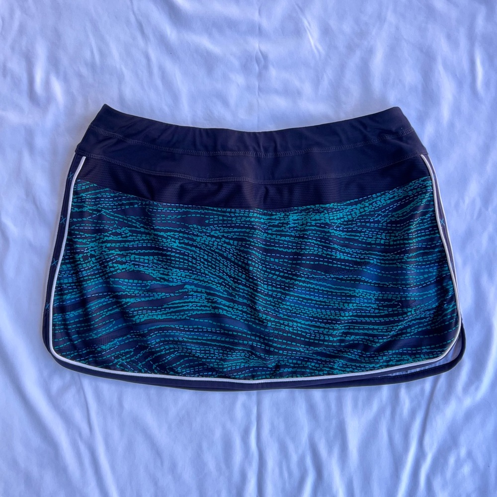 Athleta Ramp It Up Skort Blue Green Line Print Athletic Sport Size 8